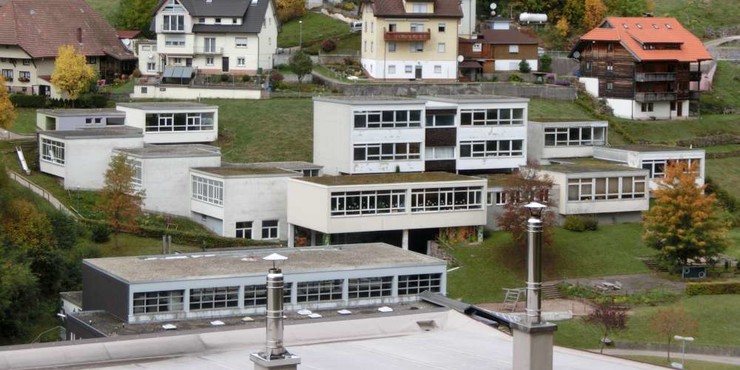 Schule und Kindergarten